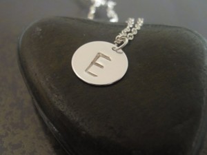 personalized_sterling_silver_necklace-dainty_necklace_initials_gifts_916e0215