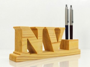 wooden pen holder 02